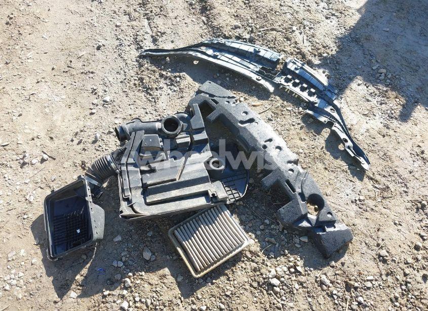 Photo 12 of 2016 Toyota Camry SE (VIN 4T1BF1FKXGU242976)