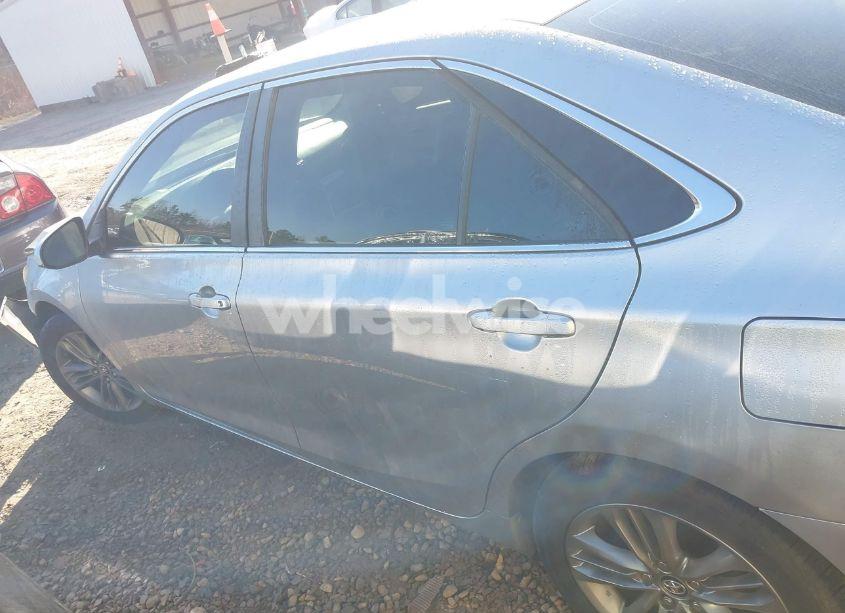 Photo 15 of 2016 Toyota Camry SE (VIN 4T1BF1FKXGU242976)