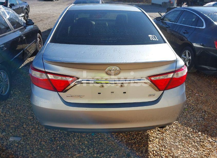 Photo 17 of 2016 Toyota Camry SE (VIN 4T1BF1FKXGU242976)