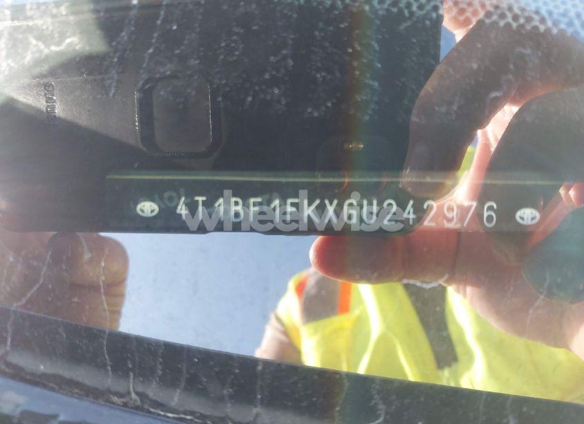 Photo 9 of 2016 Toyota Camry SE (VIN 4T1BF1FKXGU242976)