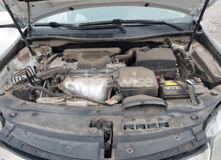 Photo 10 of 2016 Toyota Camry SE (VIN 4T1BF1FKXGU252407)