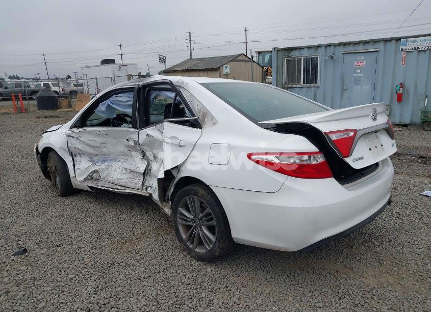 Photo 3 of 2016 Toyota Camry SE (VIN 4T1BF1FKXGU252407)