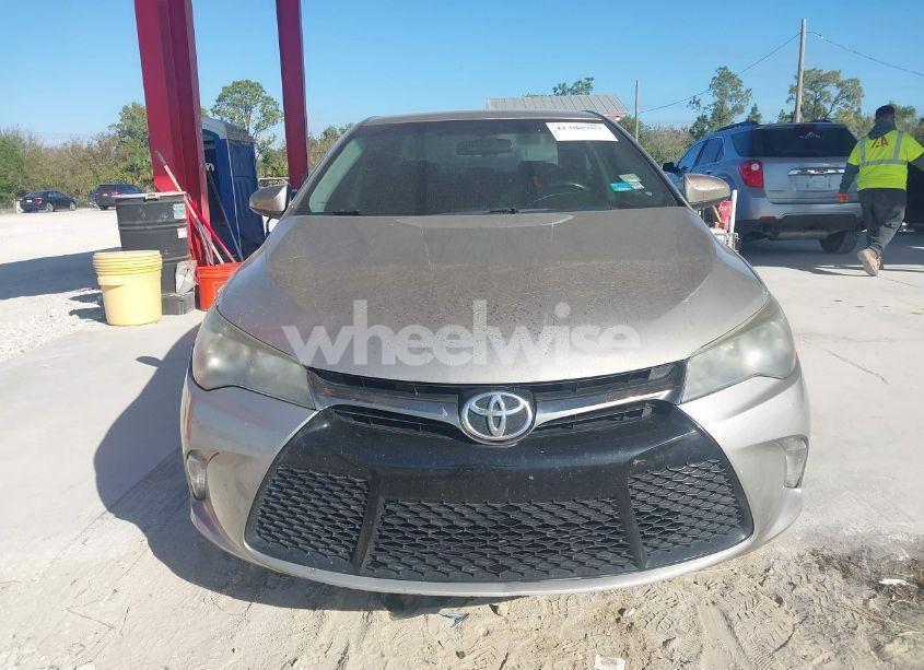 Photo 12 of 2016 Toyota Camry SE (VIN 4T1BF1FKXGU265626)