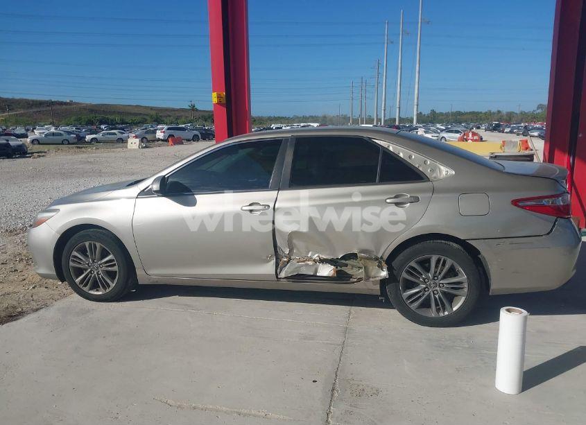 Photo 14 of 2016 Toyota Camry SE (VIN 4T1BF1FKXGU265626)