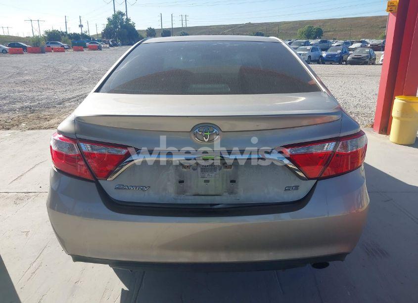 Photo 16 of 2016 Toyota Camry SE (VIN 4T1BF1FKXGU265626)