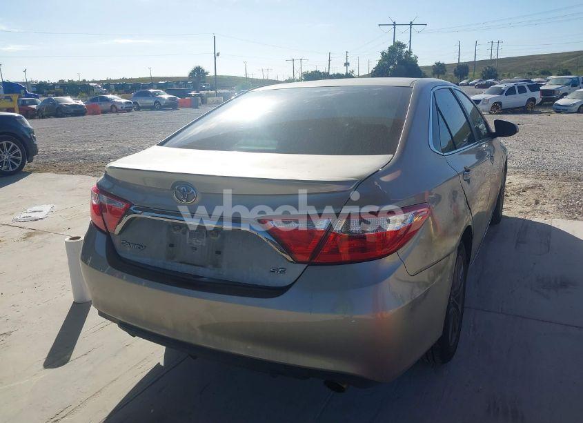 Photo 4 of 2016 Toyota Camry SE (VIN 4T1BF1FKXGU265626)