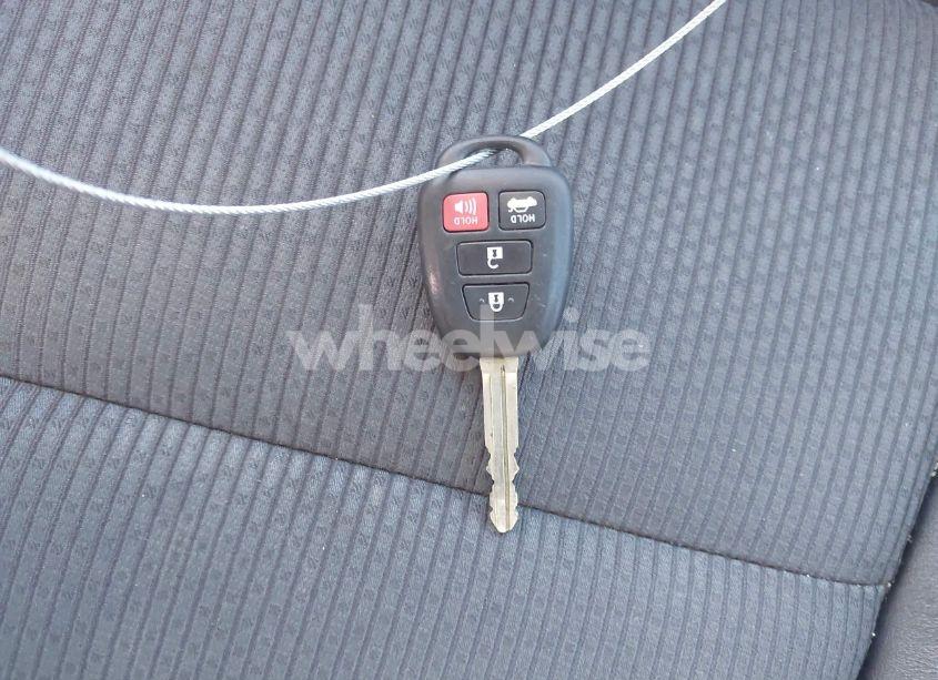 Photo 11 of 2016 Toyota Camry SE (VIN 4T1BF1FKXGU516497)