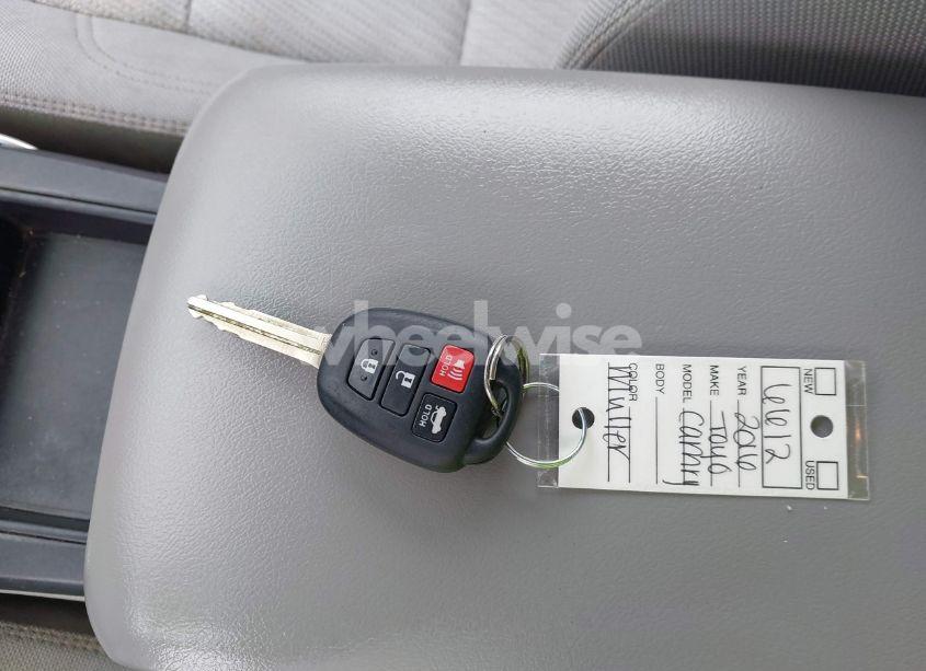 Photo 11 of 2016 Toyota Camry LE (VIN 4T1BF1FKXGU541125)