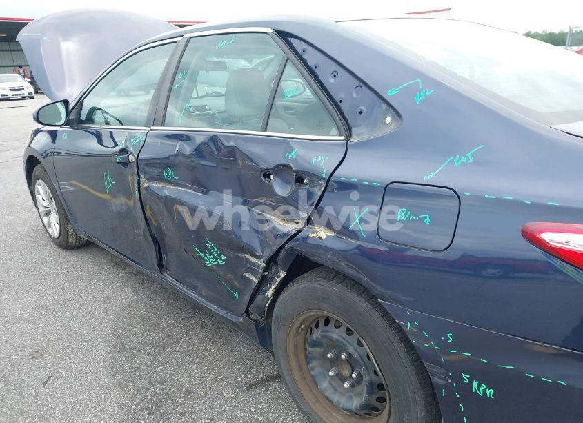 Photo 18 of 2016 Toyota Camry LE (VIN 4T1BF1FKXGU541125)