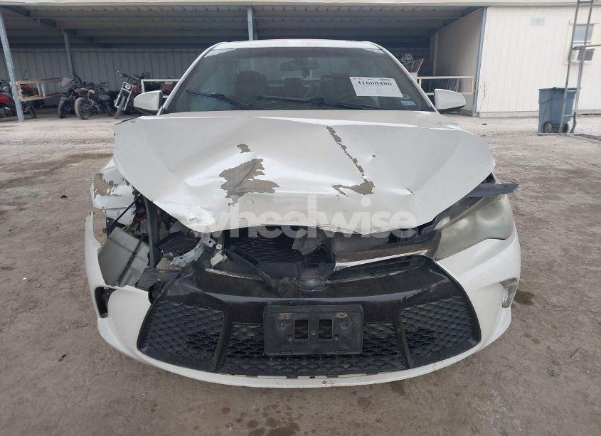 Photo 12 of 2016 Toyota Camry SE (VIN 4T1BF1FKXGU552402)