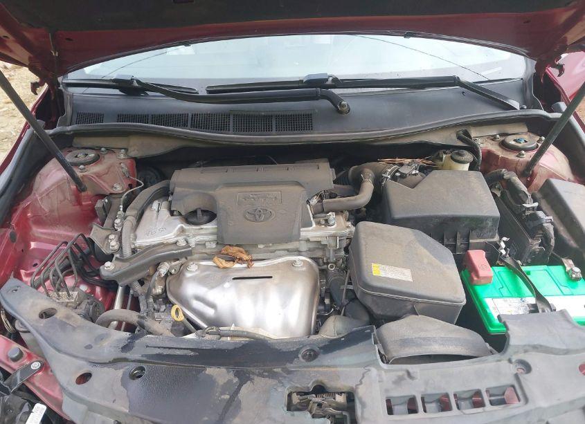 Photo 10 of 2016 Toyota Camry LE (VIN 4T1BF1FKXGU560807)