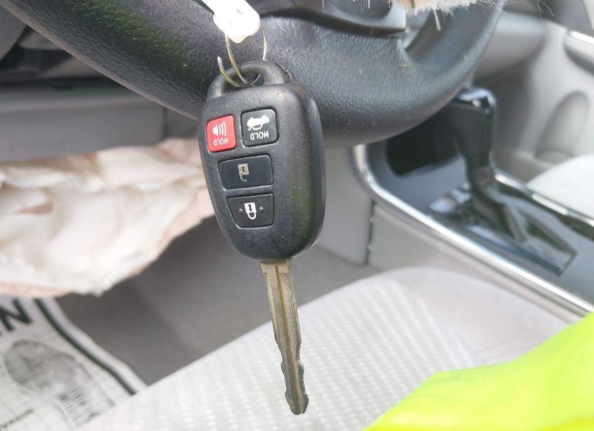 Photo 11 of 2016 Toyota Camry LE (VIN 4T1BF1FKXGU560807)