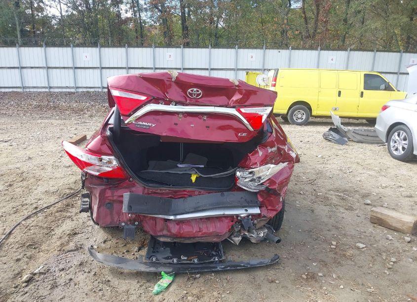 Photo 17 of 2016 Toyota Camry LE (VIN 4T1BF1FKXGU560807)