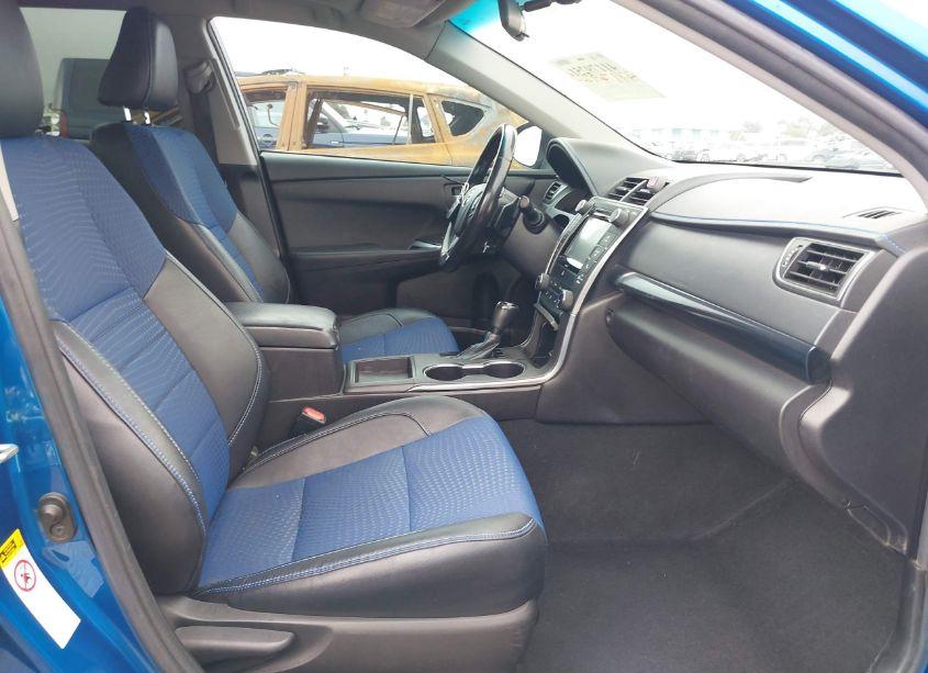 Photo 5 of 2016 Toyota Camry SE (VIN 4T1BF1FKXGU561178)