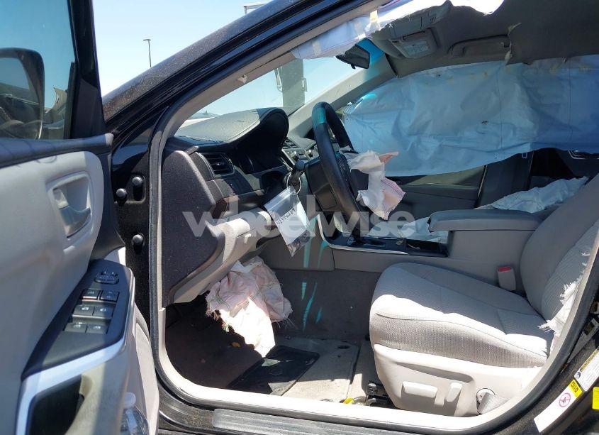 Photo 5 of 2016 Toyota Camry LE (VIN 4T1BF1FKXGU577977)