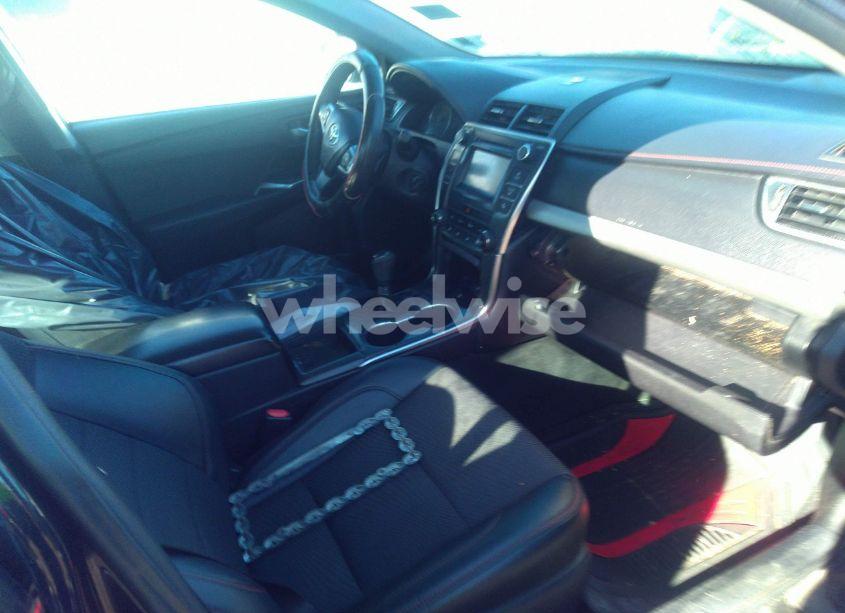 Photo 5 of 2016 Toyota Camry SE (VIN 4T1BF1FKXGU581494)