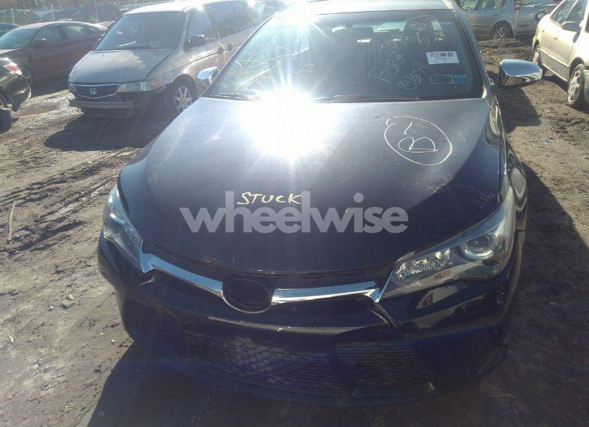 Photo 6 of 2016 Toyota Camry SE (VIN 4T1BF1FKXGU581494)