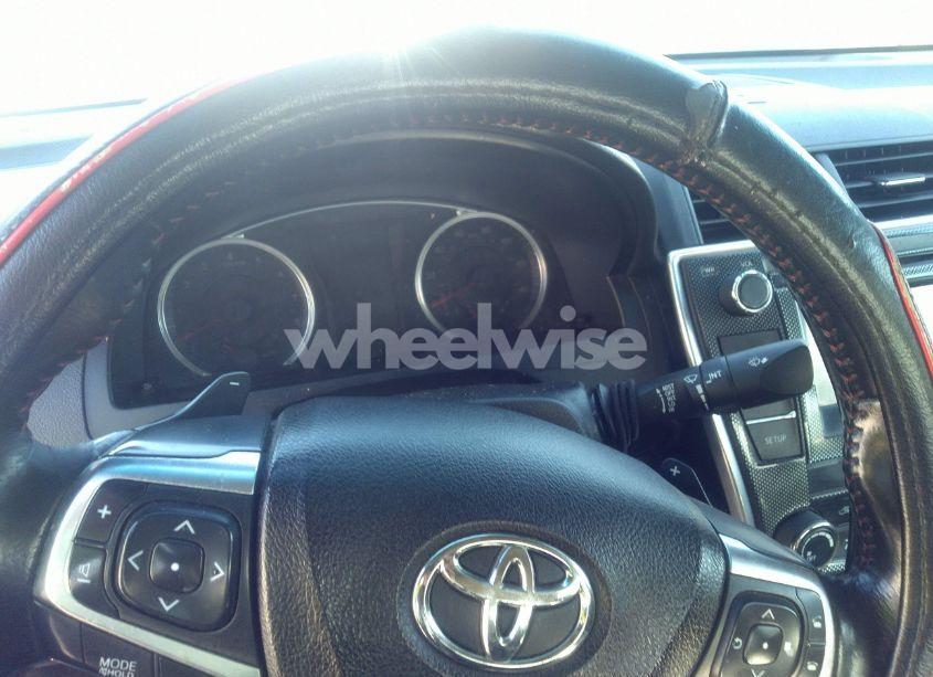 Photo 7 of 2016 Toyota Camry SE (VIN 4T1BF1FKXGU581494)