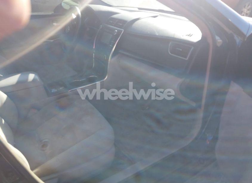 Photo 5 of 2016 Toyota Camry LE/SE/XLE/XSE (VIN 4T1BF1FKXGU586100)