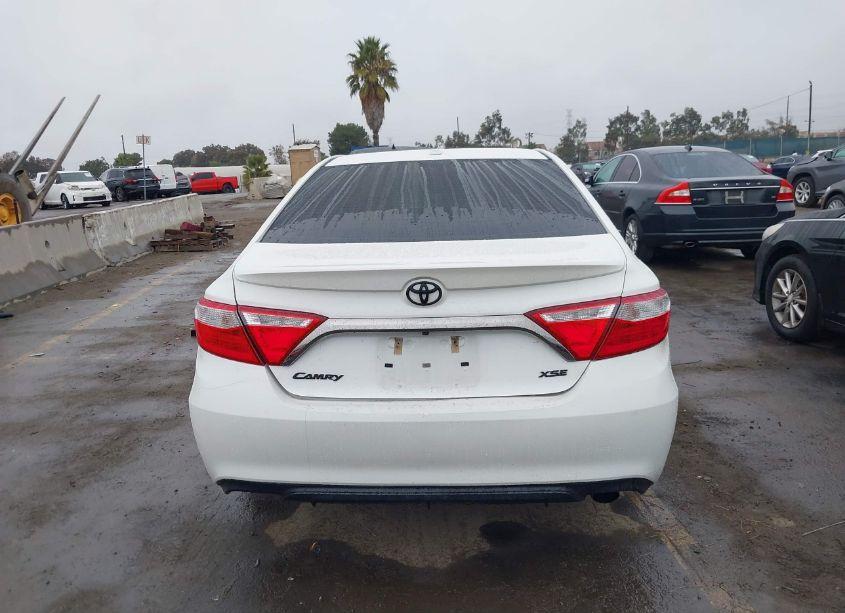 Photo 15 of 2016 Toyota Camry XSE (VIN 4T1BF1FKXGU589000)
