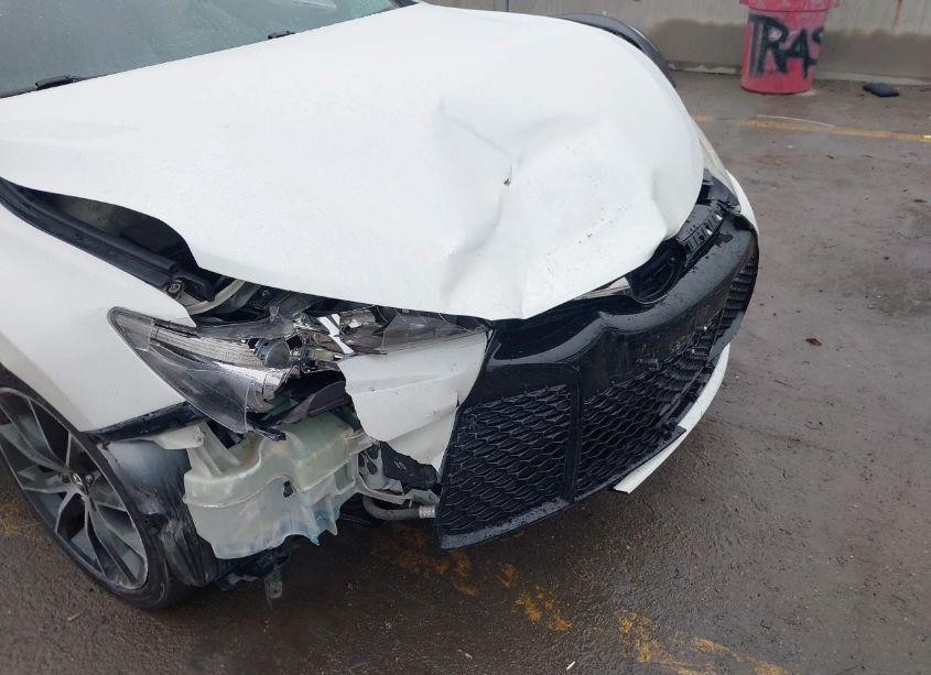 Photo 6 of 2016 Toyota Camry XSE (VIN 4T1BF1FKXGU589000)