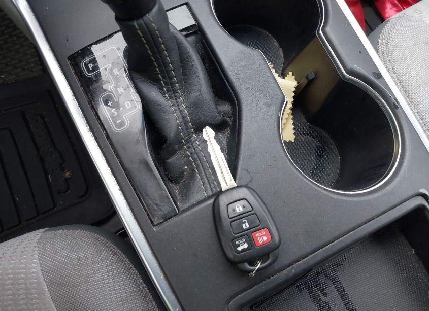 Photo 11 of 2016 Toyota Camry LE (VIN 4T1BF1FKXGU601503)