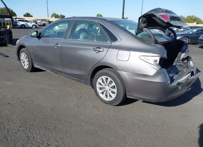 Photo 3 of 2016 Toyota Camry LE (VIN 4T1BF1FKXGU601503)