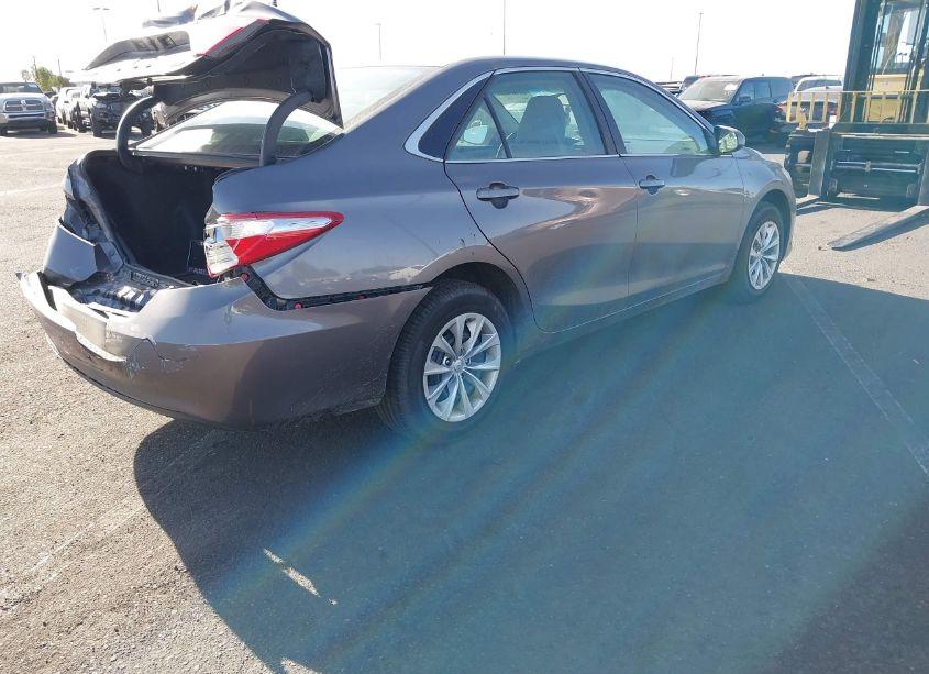 Photo 4 of 2016 Toyota Camry LE (VIN 4T1BF1FKXGU601503)