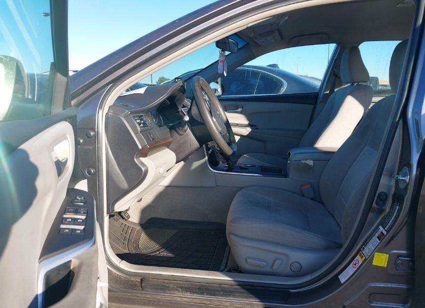 Photo 5 of 2016 Toyota Camry LE (VIN 4T1BF1FKXGU601503)