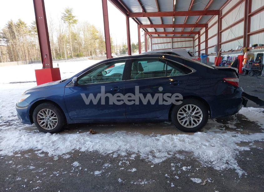 Photo 14 of 2016 Toyota Camry LE (VIN 4T1BF1FKXGU606779)