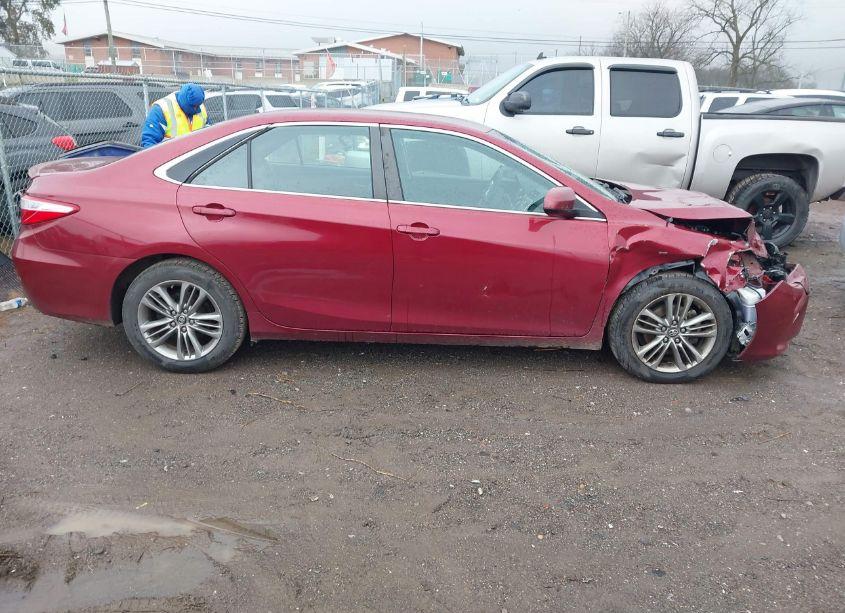 Photo 13 of 2016 Toyota Camry SE (VIN 4T1BF1FKXGU614672)