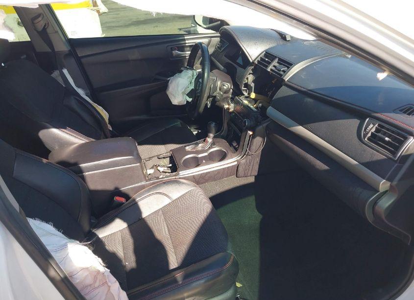 Photo 5 of 2017 Toyota Camry SE (VIN 4T1BF1FKXHU312641)