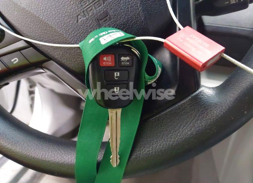 Photo 11 of 2017 Toyota Camry LE (VIN 4T1BF1FKXHU449191)