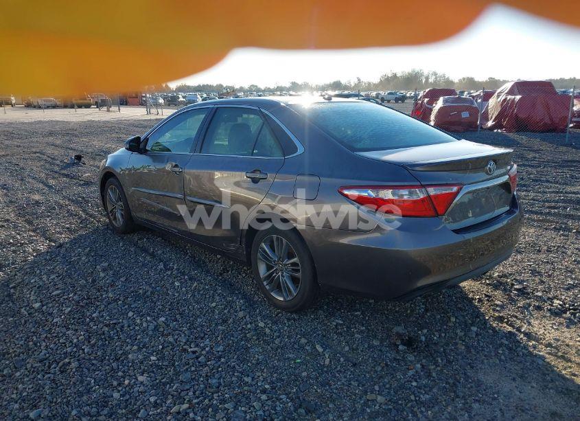 Photo 3 of 2017 Toyota Camry SE (VIN 4T1BF1FKXHU451863)