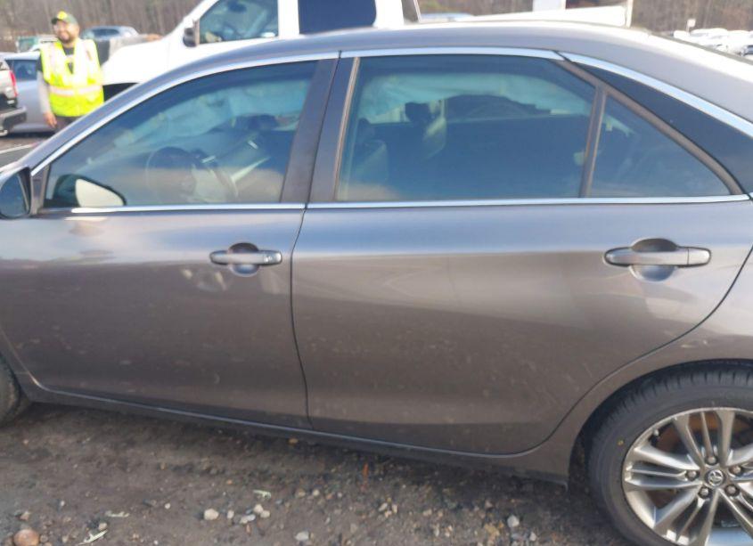 Photo 14 of 2017 Toyota Camry SE (VIN 4T1BF1FKXHU642439)