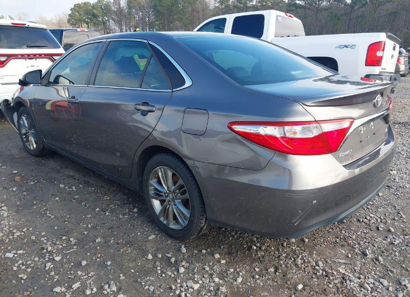 Photo 3 of 2017 Toyota Camry SE (VIN 4T1BF1FKXHU642439)