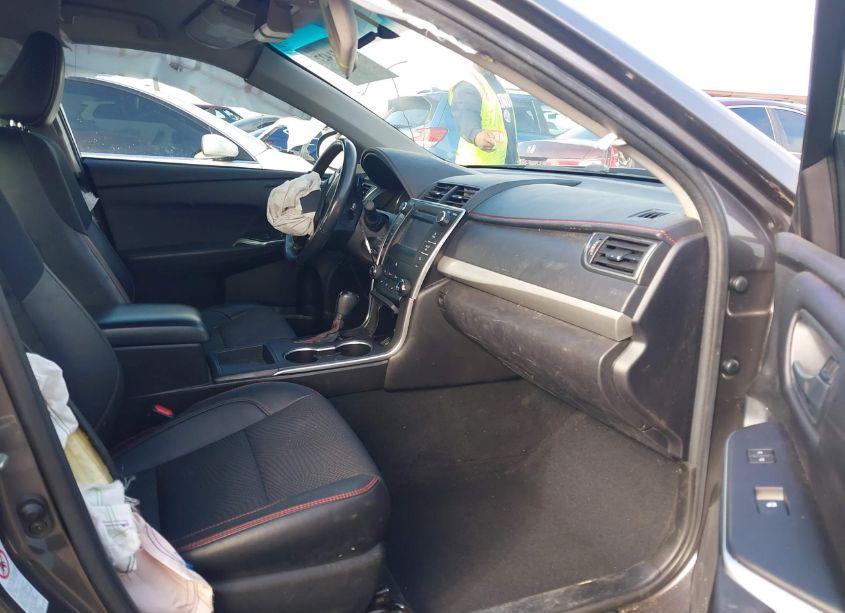 Photo 5 of 2017 Toyota Camry SE (VIN 4T1BF1FKXHU642439)