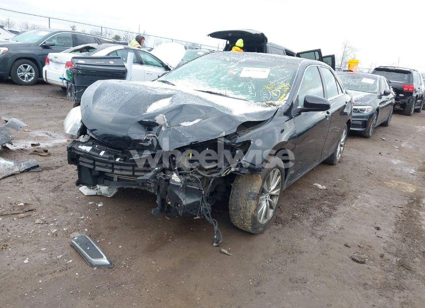 Photo 2 of 2017 Toyota Camry XLE (VIN 4T1BF1FKXHU653571)