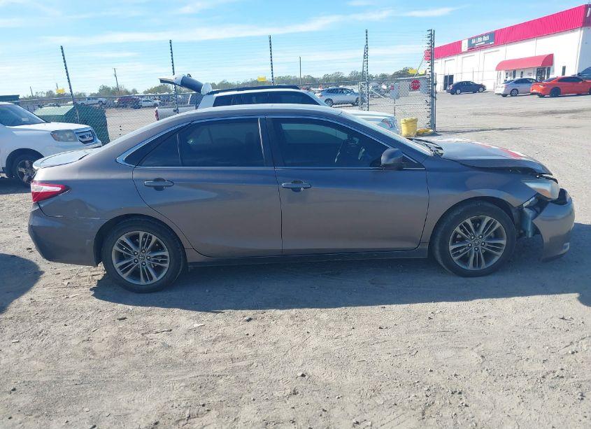 Photo 13 of 2017 Toyota Camry SE (VIN 4T1BF1FKXHU661525)