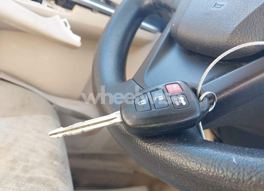 Photo 11 of 2017 Toyota Camry LE (VIN 4T1BF1FKXHU662450)