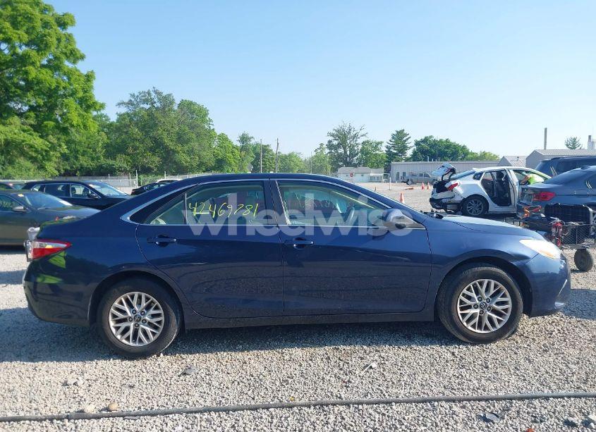 Photo 13 of 2017 Toyota Camry LE (VIN 4T1BF1FKXHU662450)