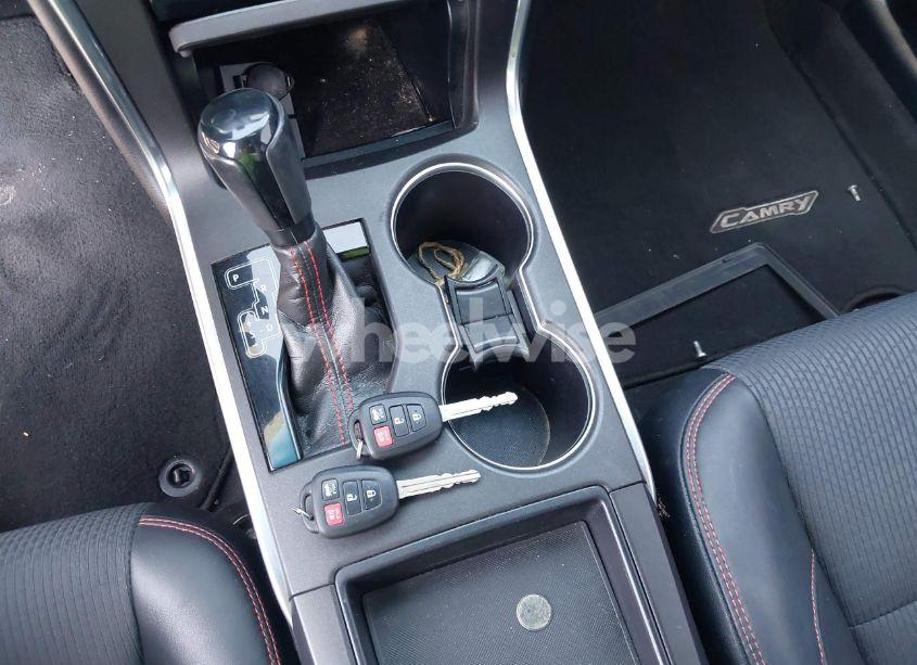 Photo 11 of 2017 Toyota Camry LE/SE/XLE/XSE (VIN 4T1BF1FKXHU670385)