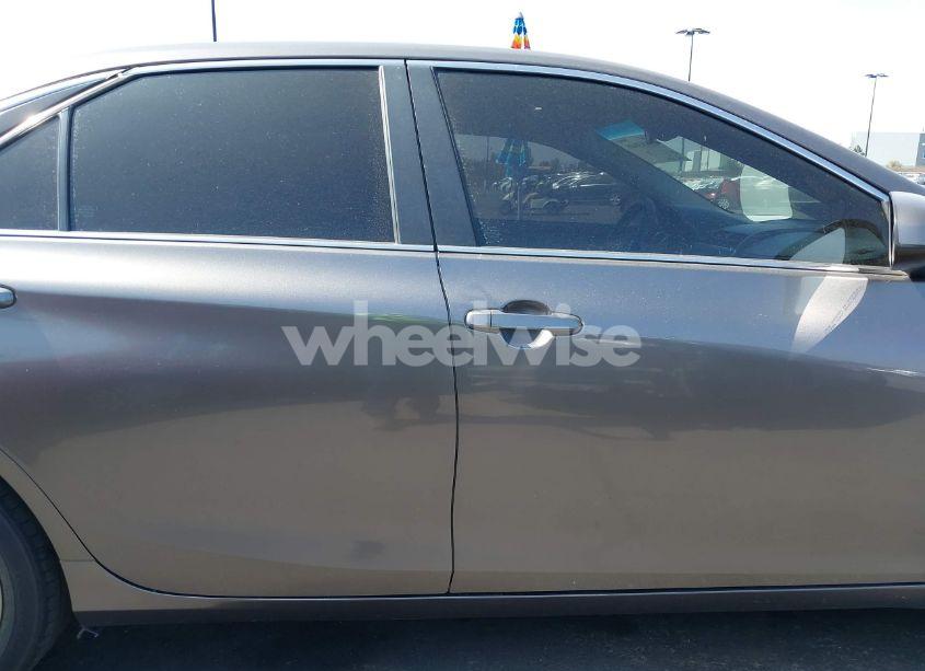 Photo 14 of 2017 Toyota Camry LE/SE/XLE/XSE (VIN 4T1BF1FKXHU670385)