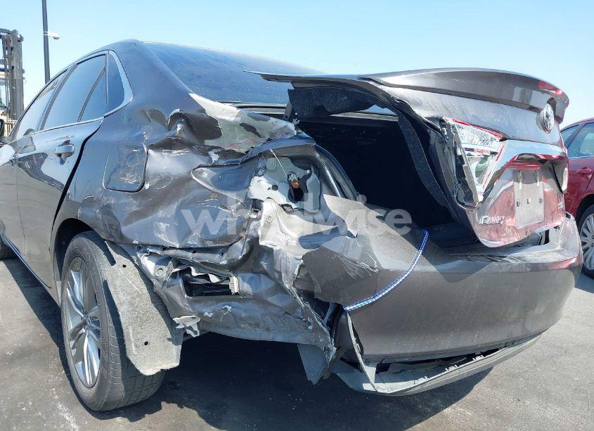 Photo 6 of 2017 Toyota Camry LE/SE/XLE/XSE (VIN 4T1BF1FKXHU670385)