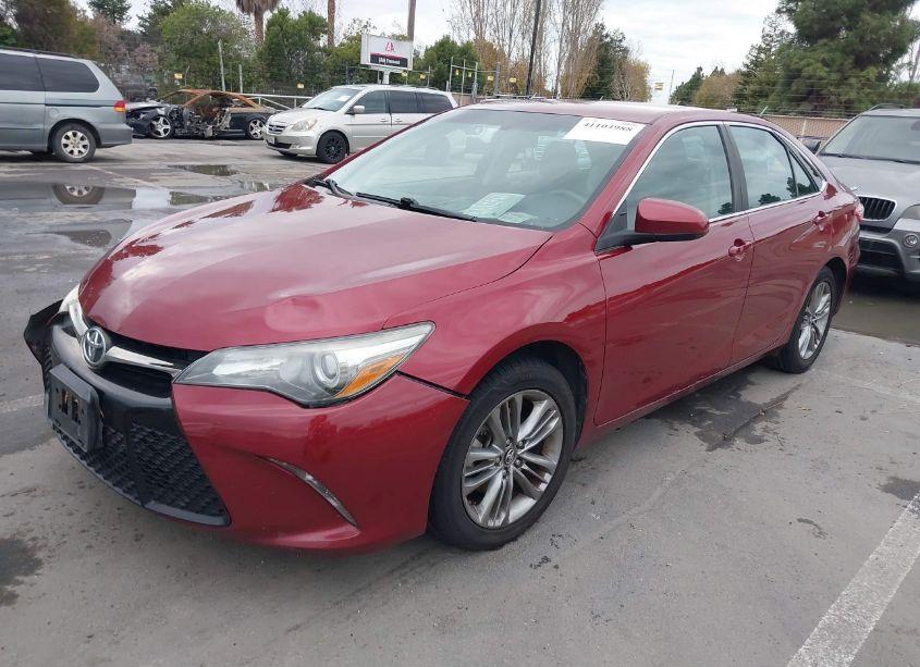 Photo 2 of 2017 Toyota Camry SE (VIN 4T1BF1FKXHU670595)