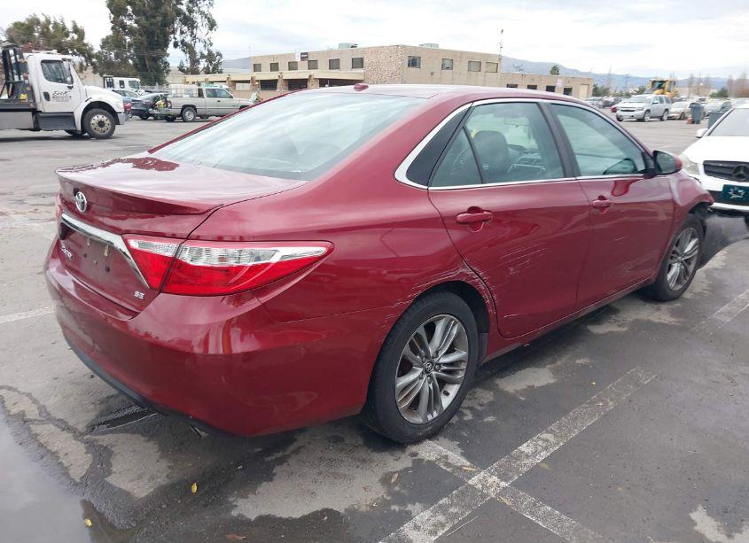 Photo 4 of 2017 Toyota Camry SE (VIN 4T1BF1FKXHU670595)