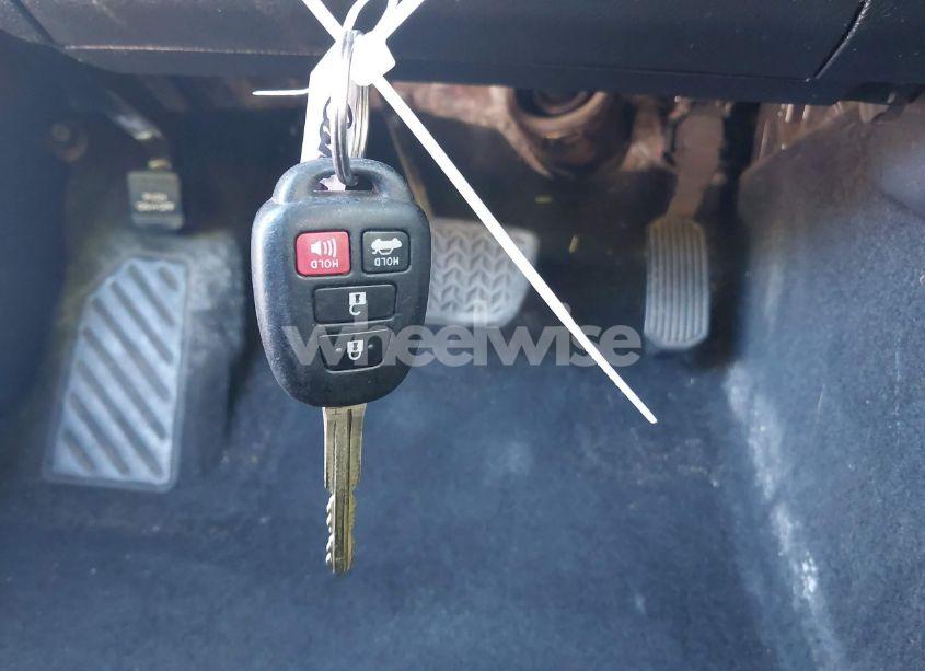 Photo 11 of 2017 Toyota Camry SE (VIN 4T1BF1FKXHU689616)