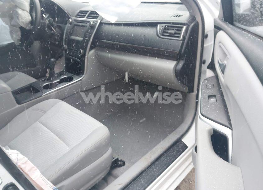 Photo 5 of 2017 Toyota Camry LE (VIN 4T1BF1FKXHU731265)