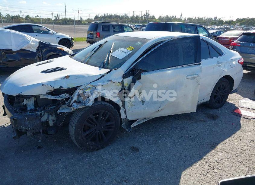 Photo 2 of 2017 Toyota Camry SE (VIN 4T1BF1FKXHU731671)