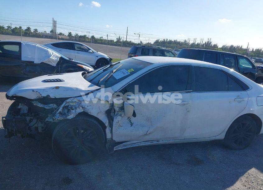 Photo 6 of 2017 Toyota Camry SE (VIN 4T1BF1FKXHU731671)